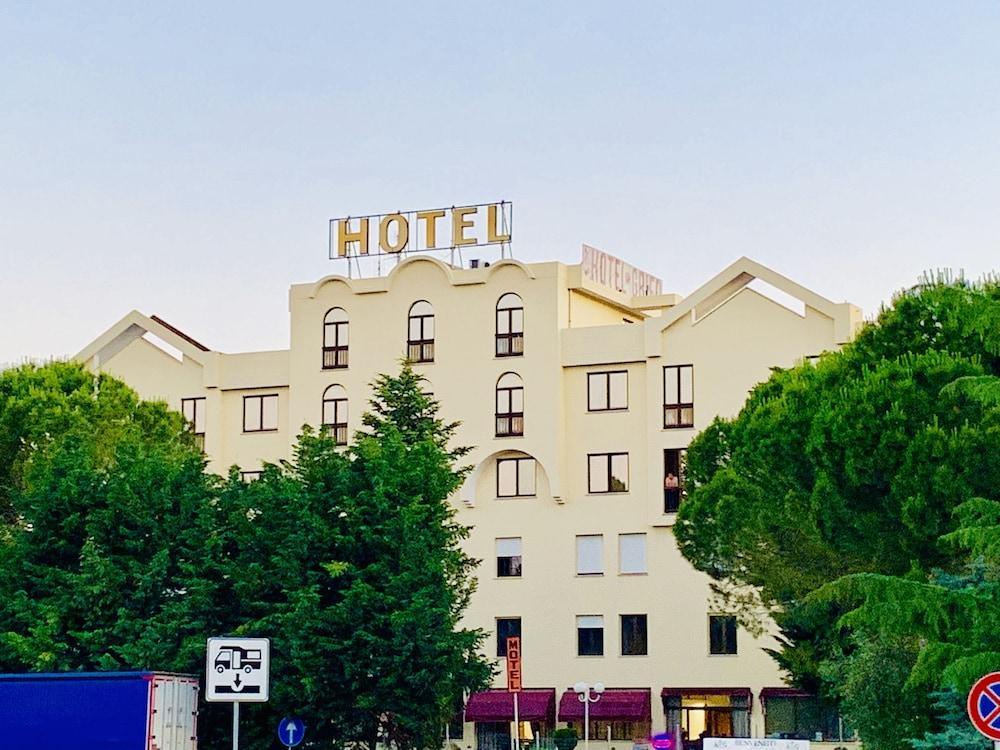 Il Grifo E Bisteccheria Toscana Hotel